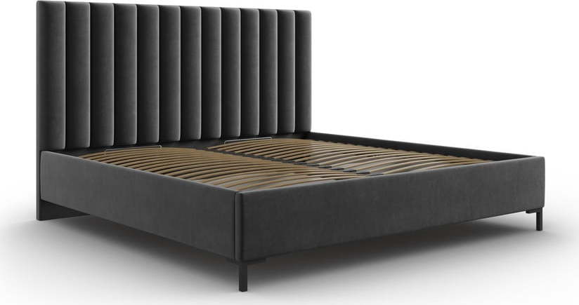 Tmavě šedá čalouněná dvoulůžková postel s úložným prostorem s roštem 160x200 cm Casey – Mazzini Beds Mazzini Beds